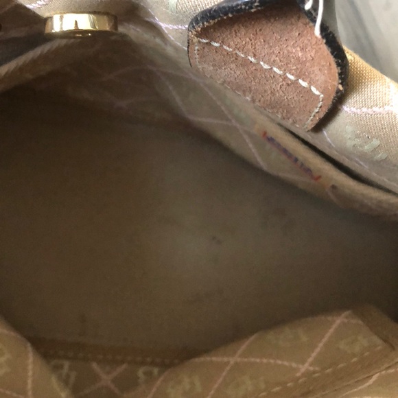 Dooney and Bourke purse - Picture 4 of 5